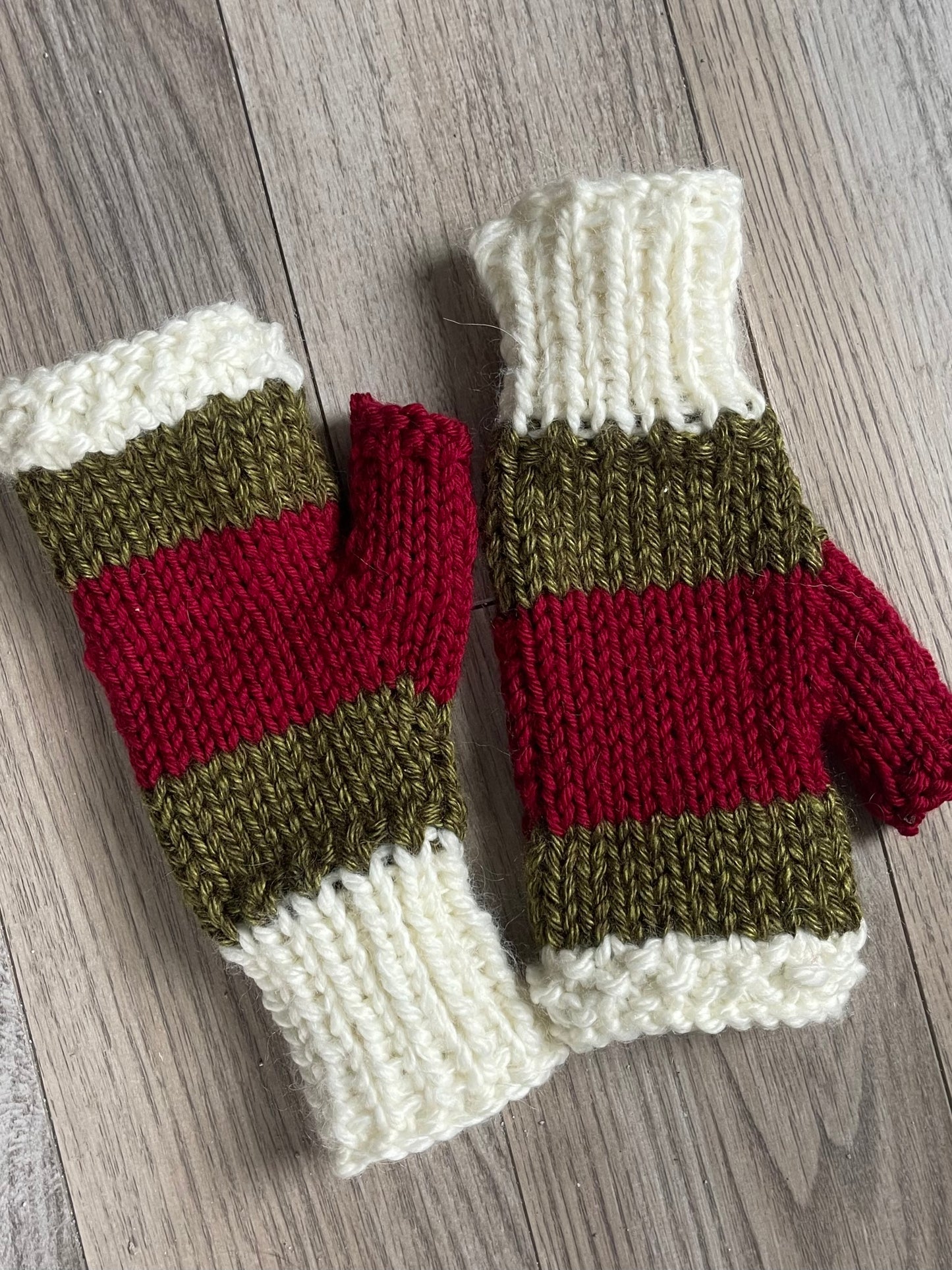 Fingerless Gloves, Hand Knit, Red, Green, White