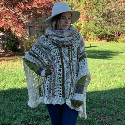 Poncho Hand Knit in Ivory Tweed & Green